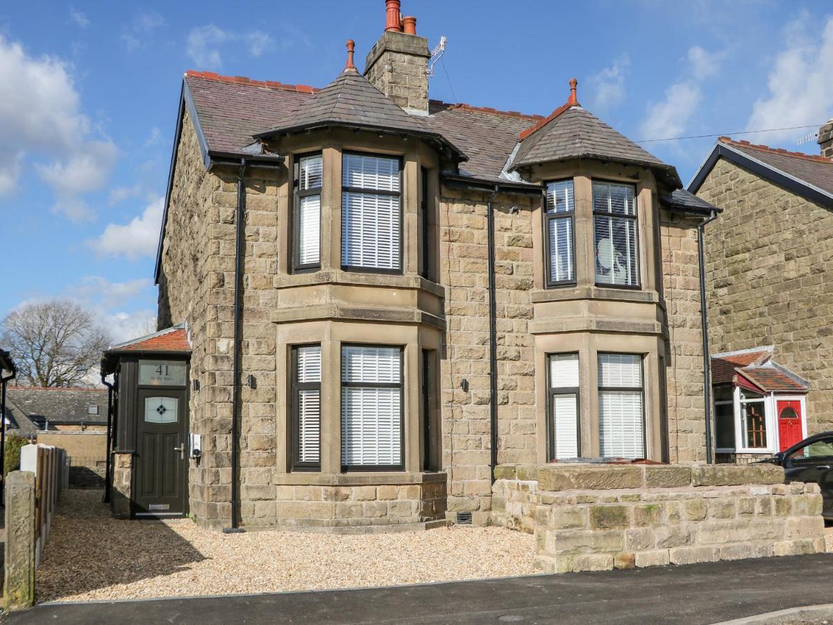 Villa By The Tracks Buxton  Exterior foto